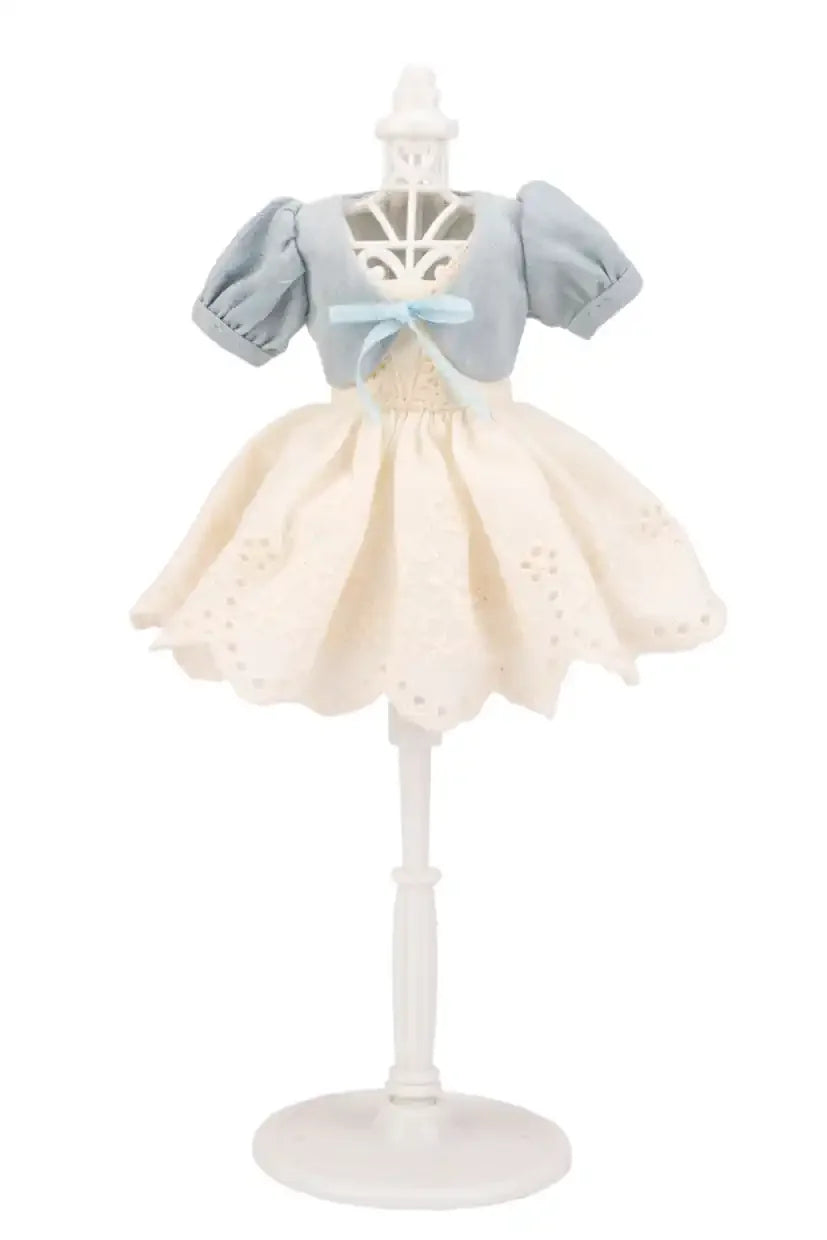 Dummy for Mor iLoll iOutfit (Purple Color) with outfit for demo purpose