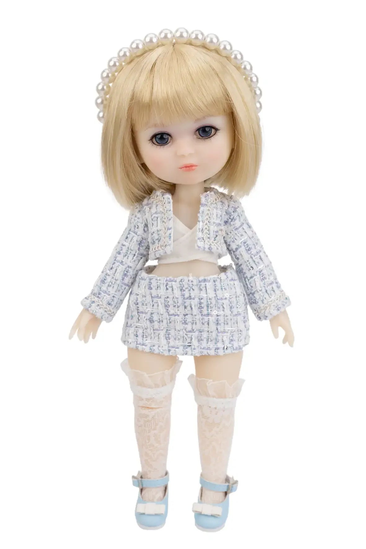 Luna Lily on Eternal Elegance Outfit