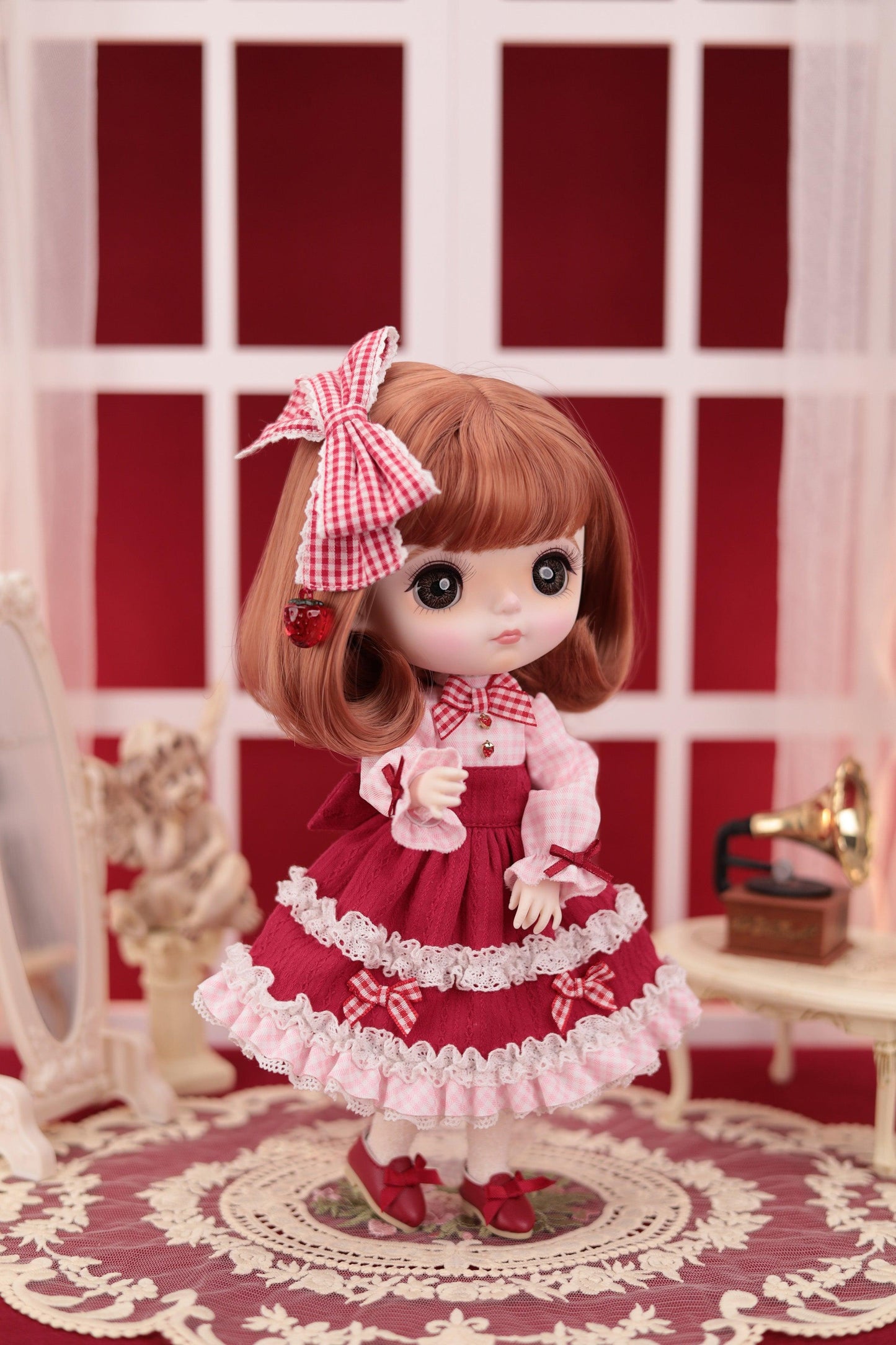 Mori Lolli - Strawberry Fields Doll - Image Photo - Right