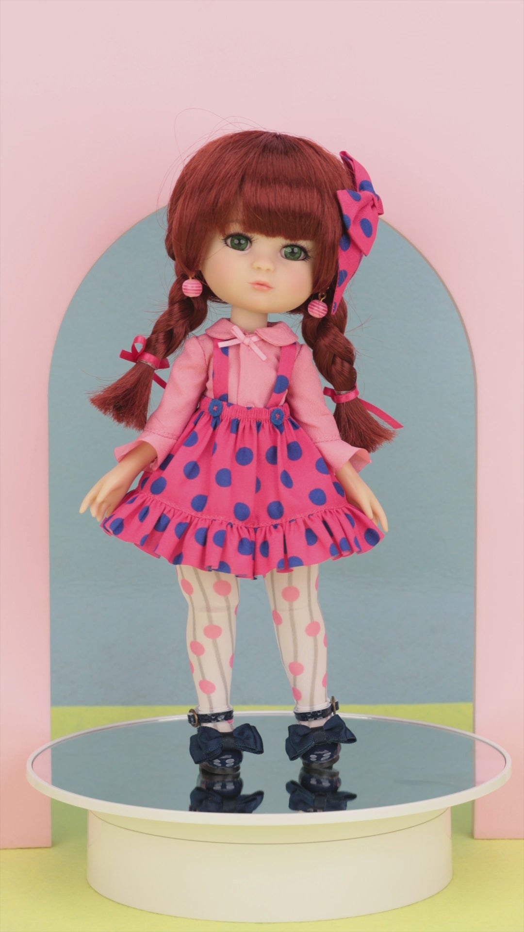 Luna Lily Doll Polka Perfection 360 degree video